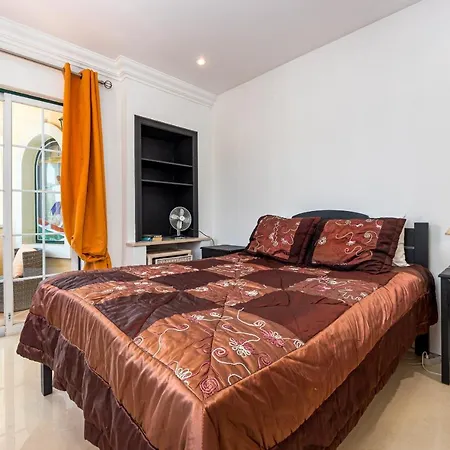 Casa Do Monte * アルブフェイラ