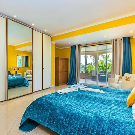 빌라 Casa Do Monte